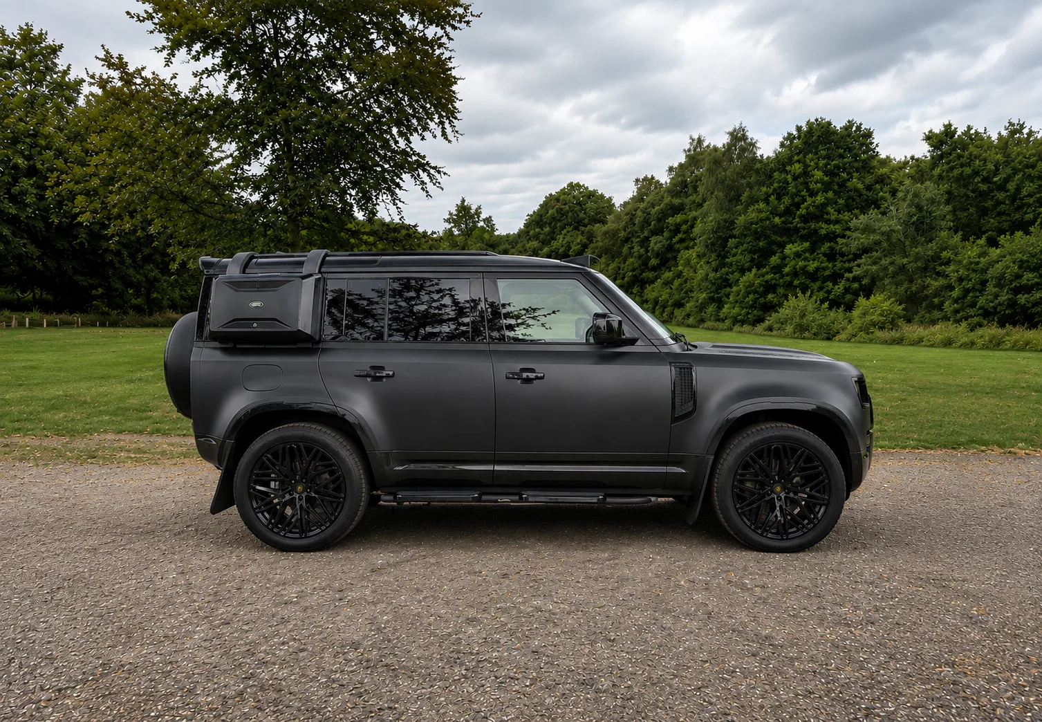 2024 Black Land Rover Defender 110 X-Dynamic luxury SUV hire UK – AT1 Performance